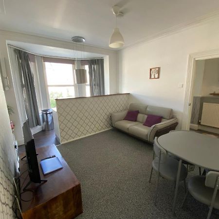 The Walnut Suite Lovely One Bedroom Flat In Stoke. بلايموث المظهر الخارجي الصورة